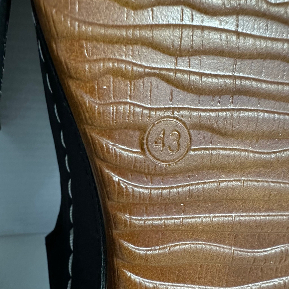 Summer Womens NWOT Comfortable Lightweight Sandals Black Tan Walking (43) 11/12 - Picture 13 of 16